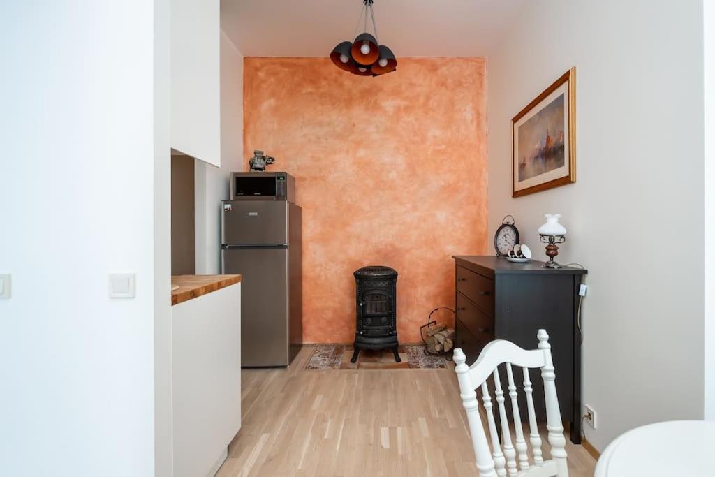 Cozy Studio Apartment Tallinn Exterior photo